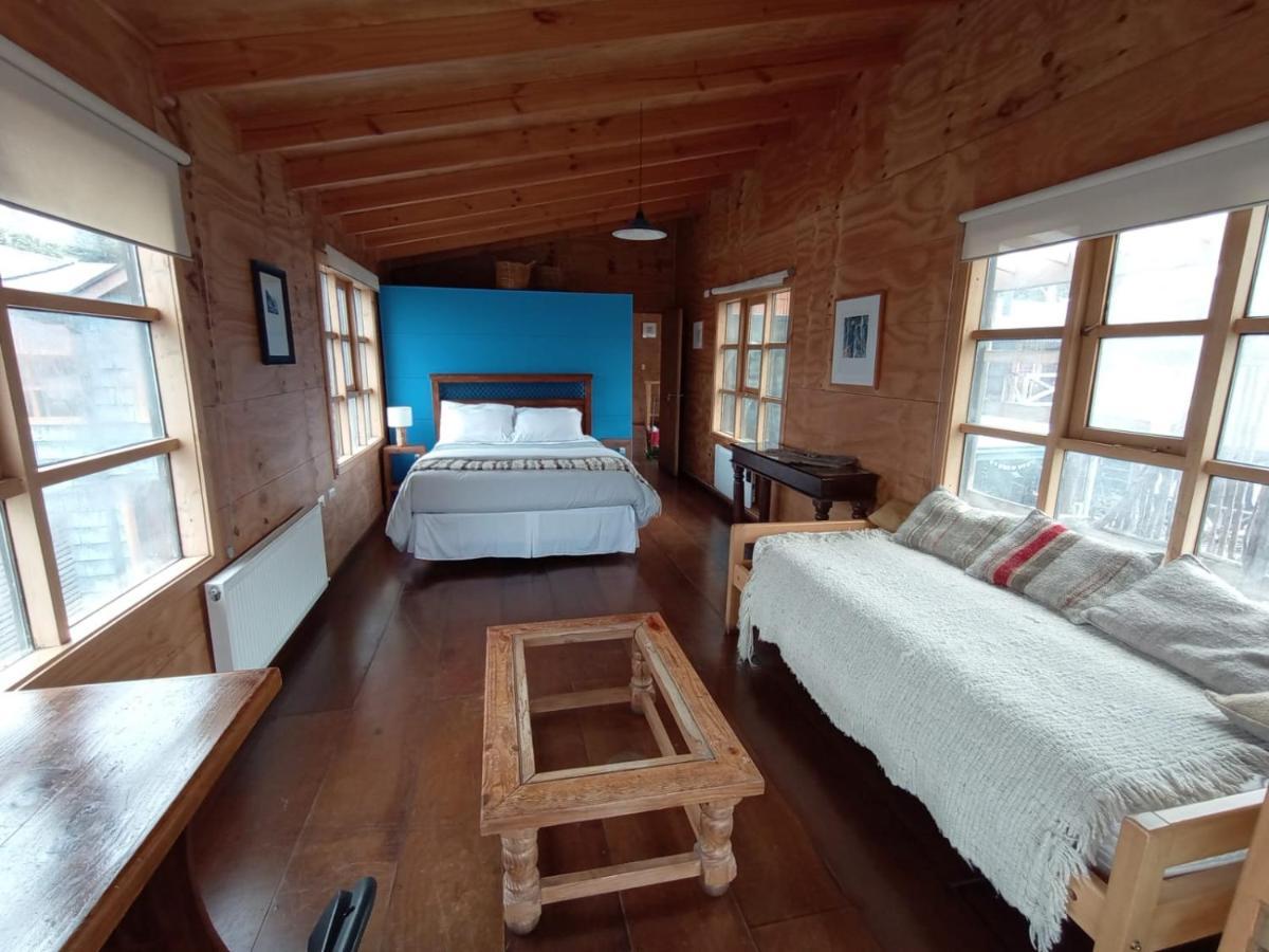 קסטרו Hostal Palafito Waiwen מראה חיצוני תמונה